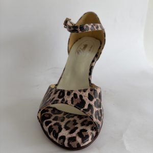 Animal print fondo salmón taco 7.5 cm