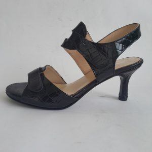 Charol croco negro