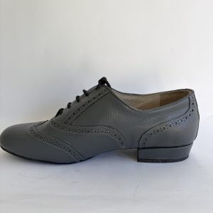 Gris topo bigotera picada