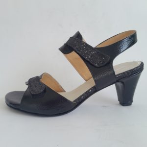 Negro Graneado con glitter negro y taco folk